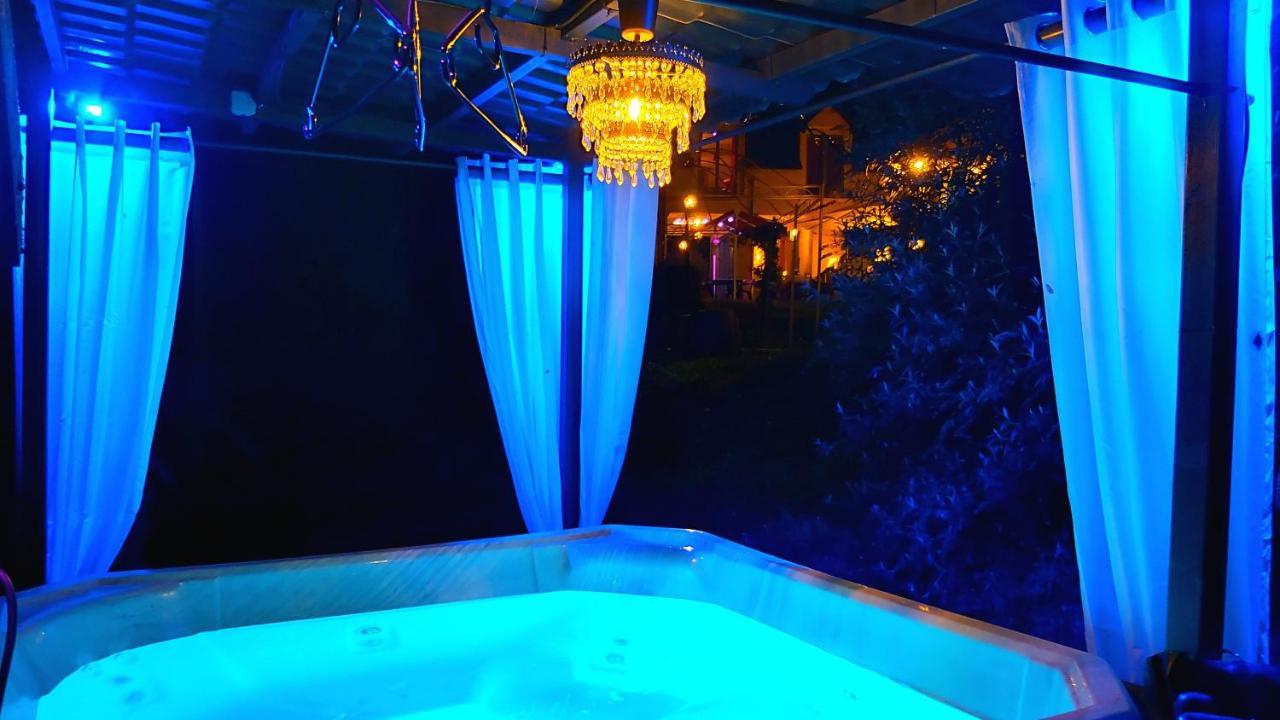 Bonbon Chambre D'Hotes Saint-Julien-de-Lampon 外观 照片