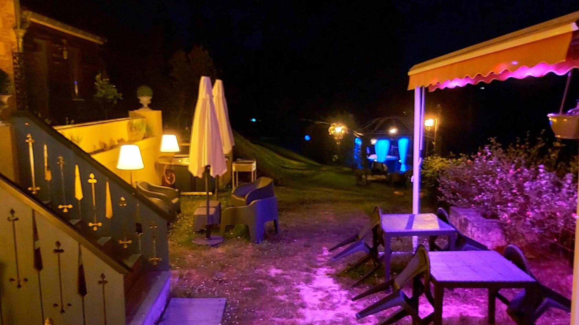 Bonbon Chambre D'Hotes Saint-Julien-de-Lampon 外观 照片